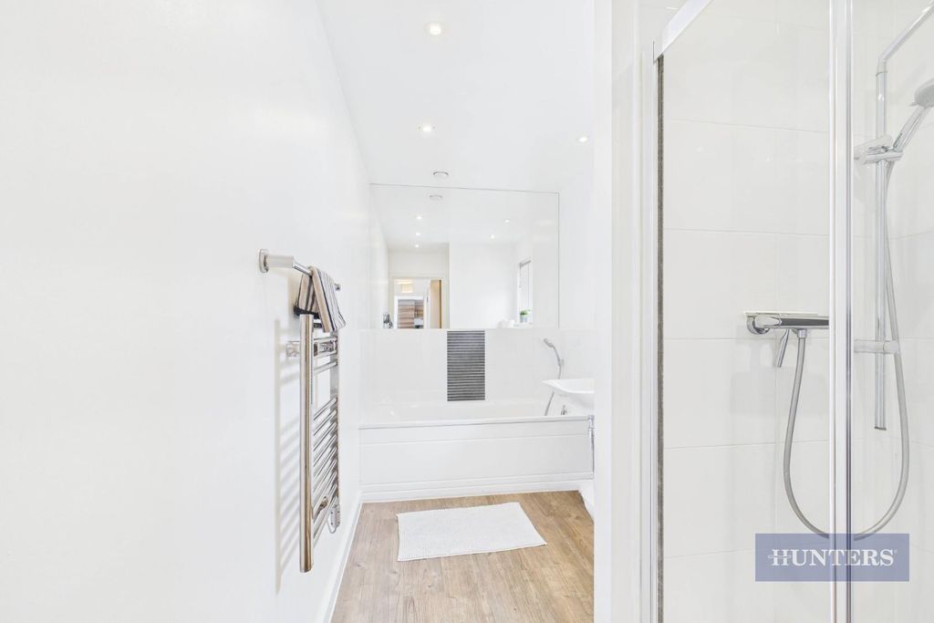 Additional image 10 of 2 bed flat for saleEmpress Heights, College Street, Southampton SO14