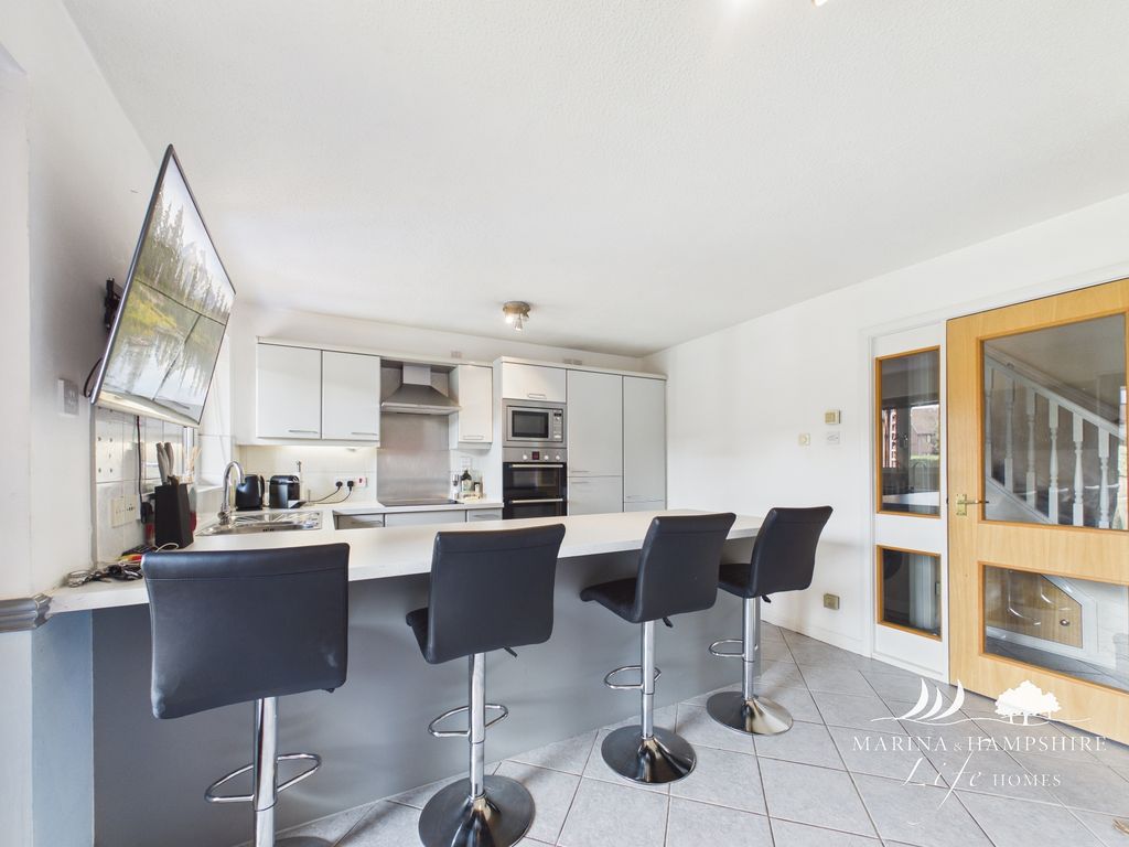 Additional image 9 of 4 bed town house for saleNewlyn Way, Port Solent PO6