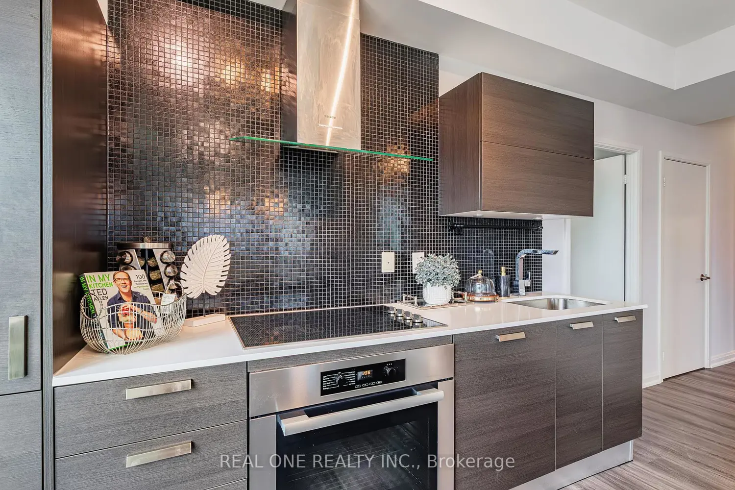 Additional image 6 of 11 Bogert Avenue 1508
