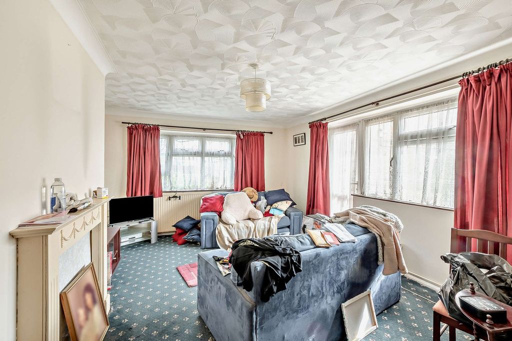 Additional image 3 of 3 bed flat for saleHalstead Road, Portsmouth PO6