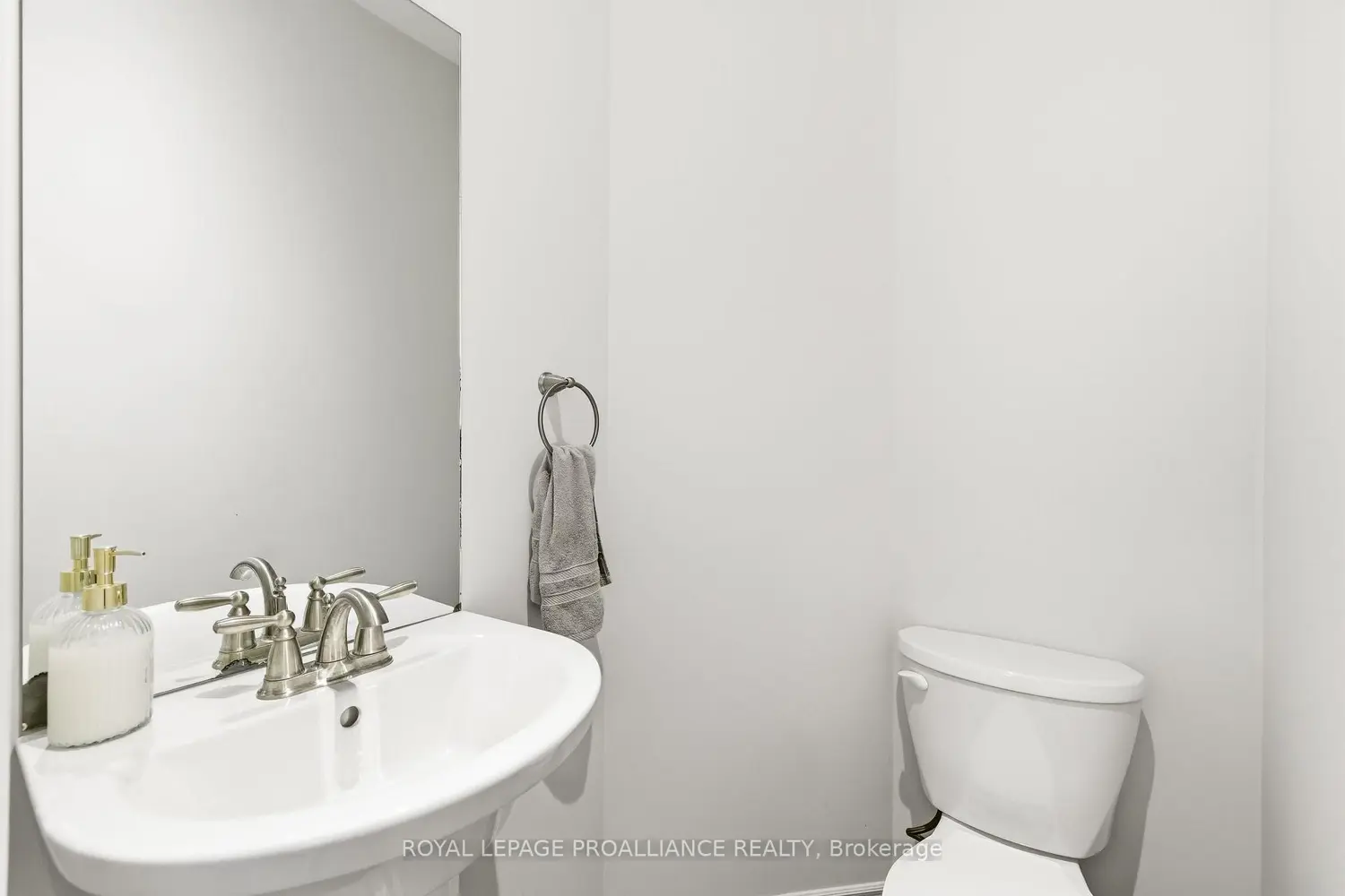 Additional image 15 of 300 Croft Street 202
