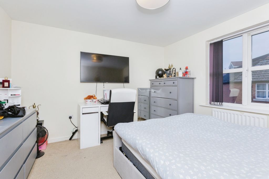 Additional image 8 of 2 bed flat for saleKepwick Road, Hamilton, Leicester, Leicestershire LE5