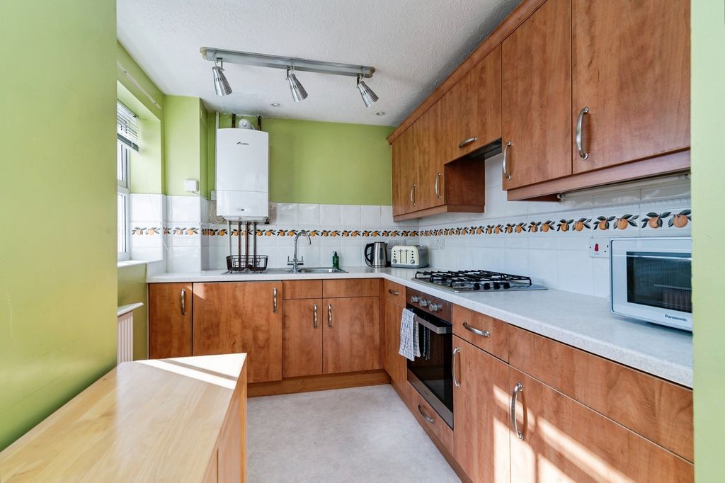 Additional image 3 of 2 bed flat for saleMoor Lane, Bingham, Nottingham NG13