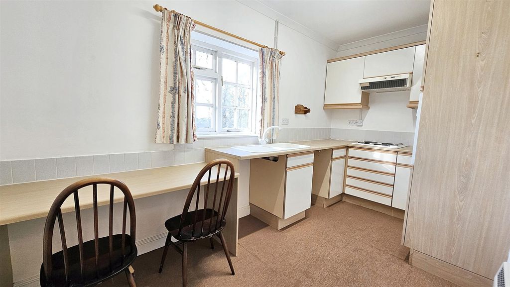 Additional image 6 of 2 bed flat for saleGrange Lane, Thurnby LE7