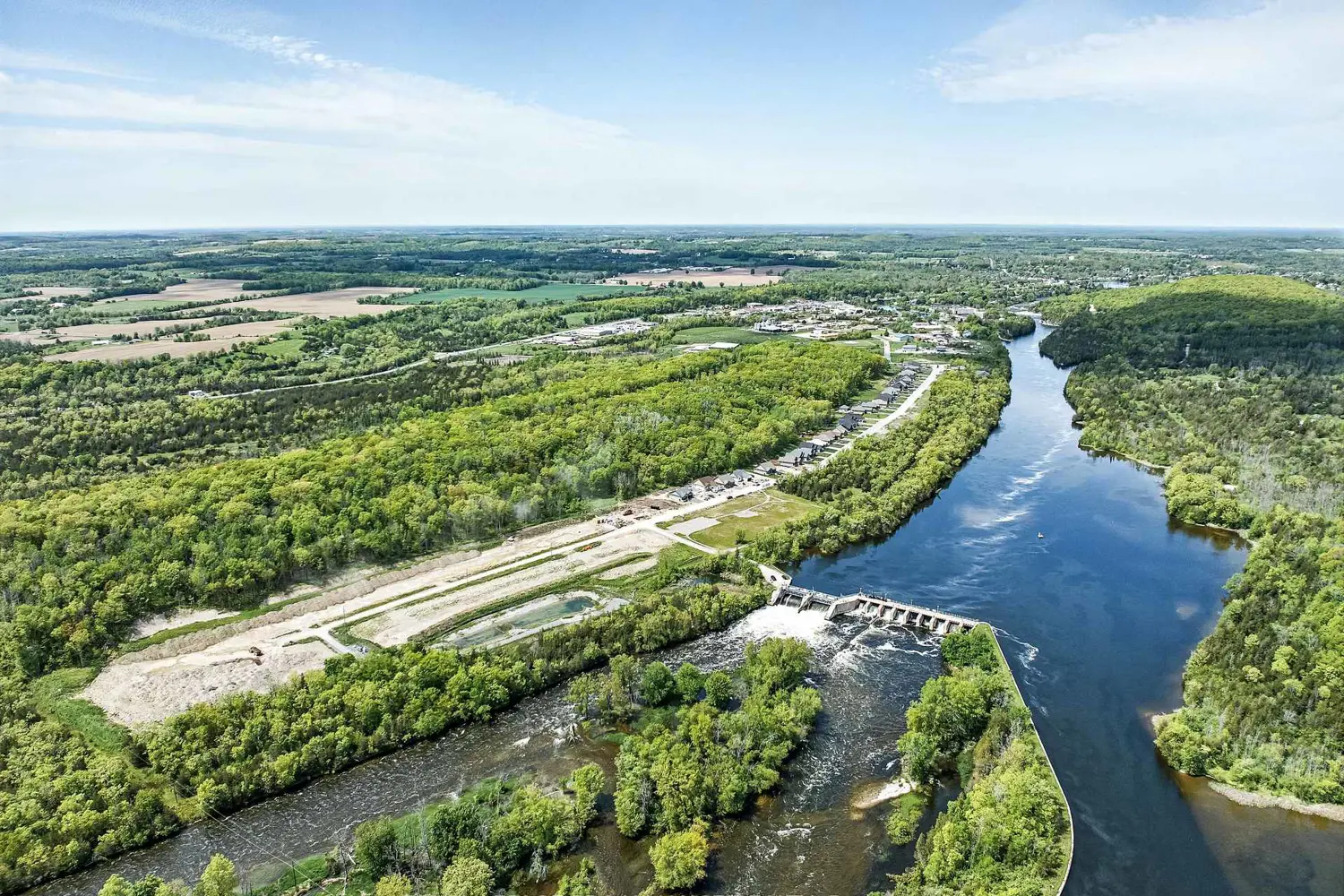 64 Riverside Trail photo 3