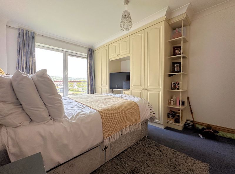 Additional image 12 of 2 bed flat for saleLock Approach, Port Solent PO6