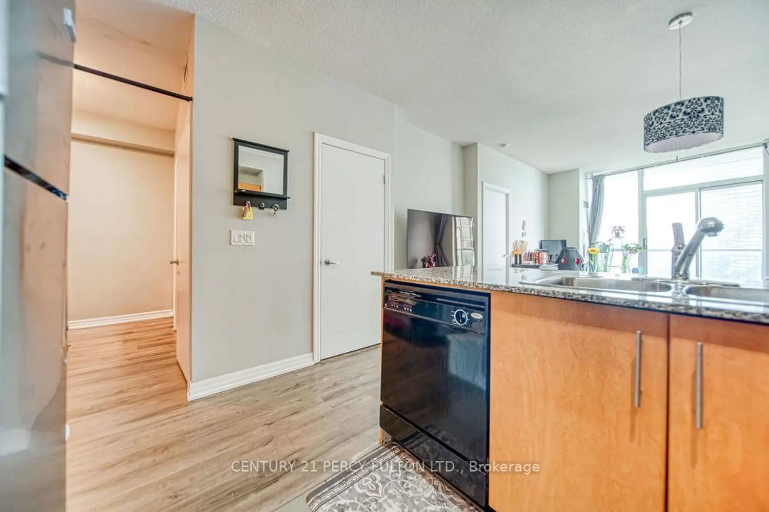 Additional image 2 of 16 Yonge Street 3407