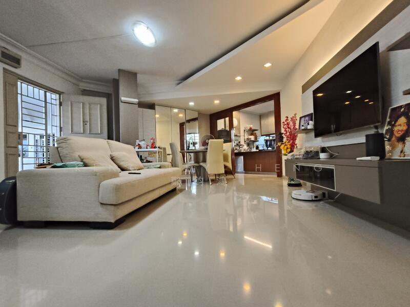 172 Gangsa Road