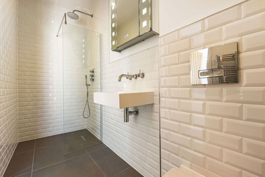 Additional image 9 of 3 bed flat for sale117 Marine Parade, Worthing, West Sussex BN11