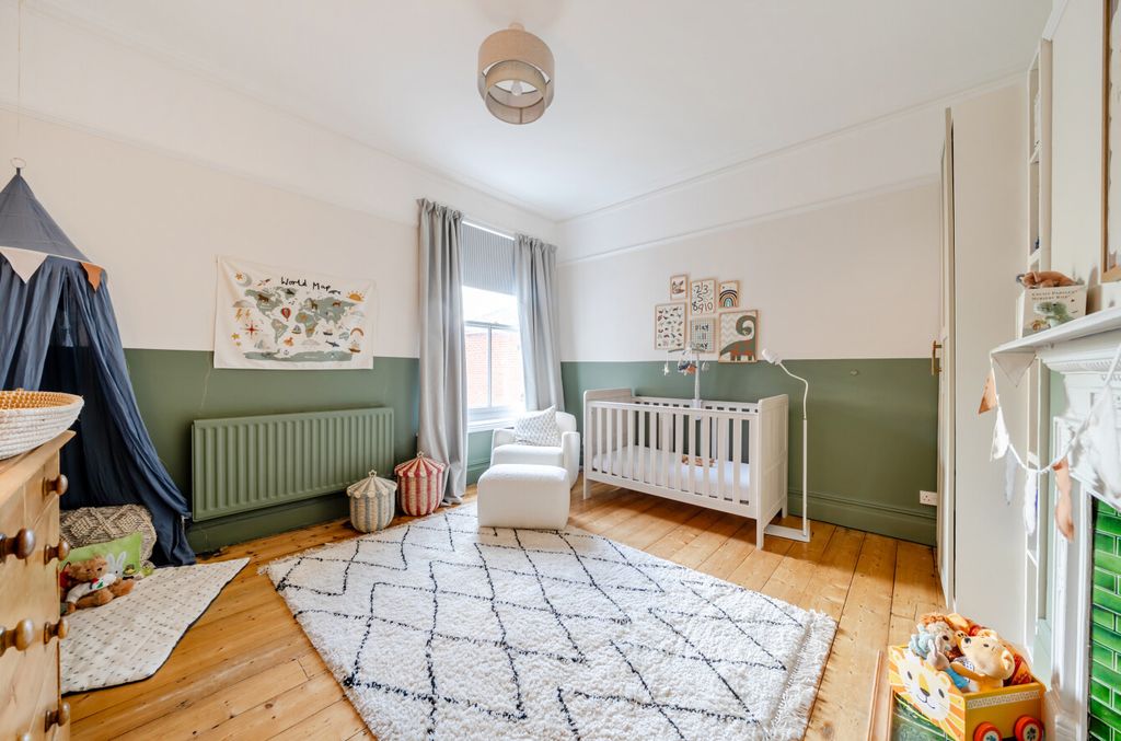 Additional image 10 of 4 bed semi-detached house for saleThornbury Avenue, Shirley, Southampton, Hampshire SO15