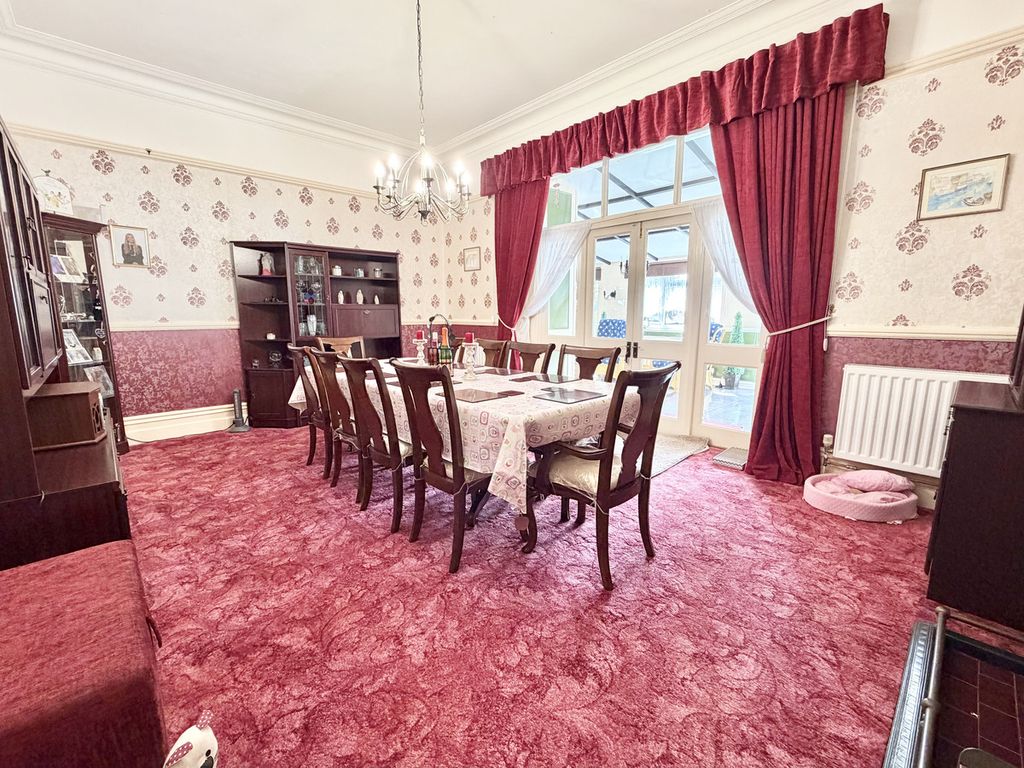 Additional image 6 of 7 bed detached house for salePostern Road, Newport PO30