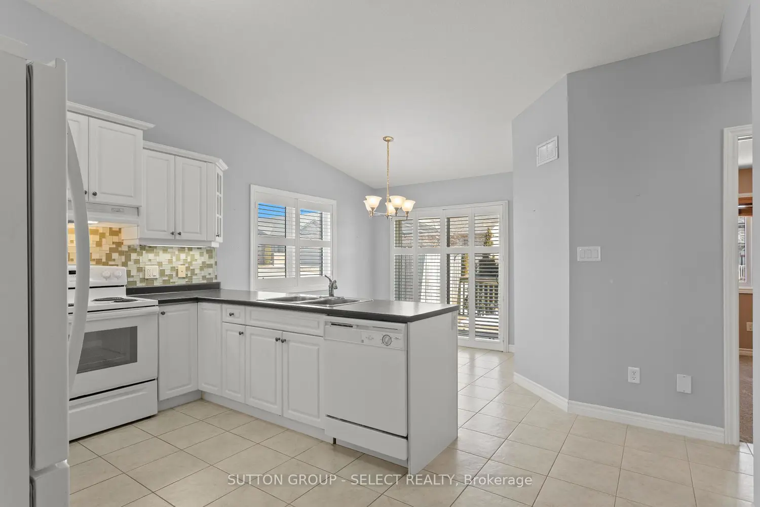 Additional image 6 of 2094 Denview Avenue