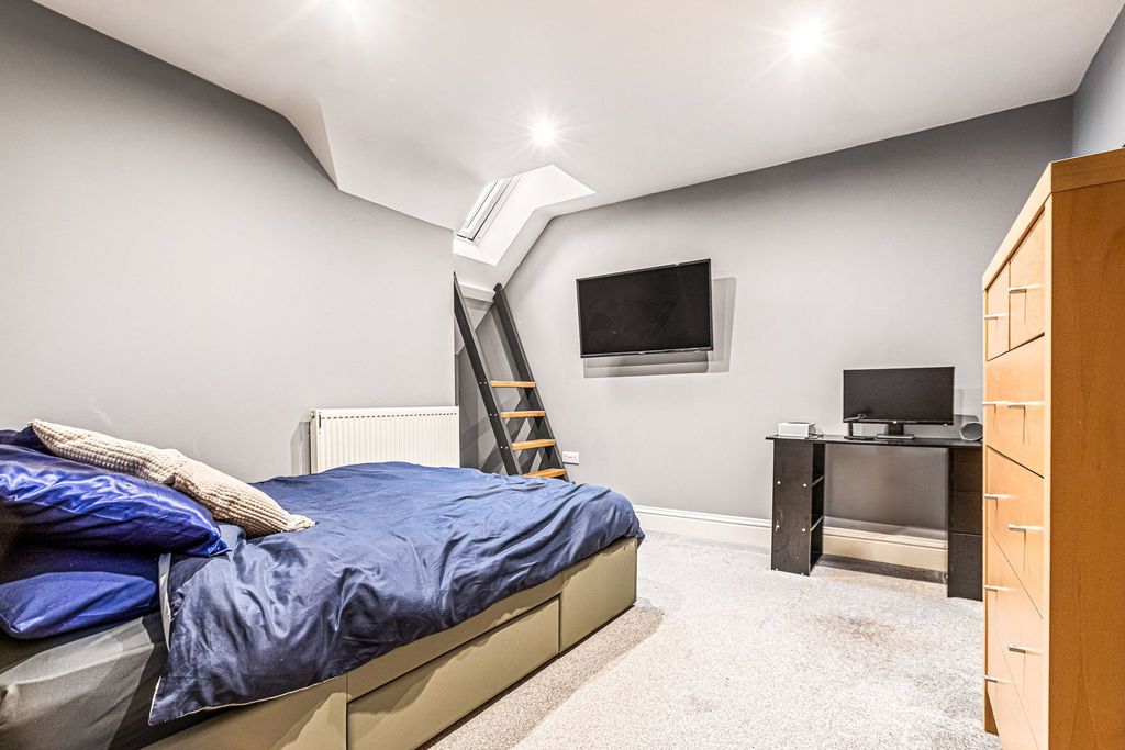 Additional image 18 of 4 bed detached house for saleAvenue Road, Queniborough, Leicester LE7