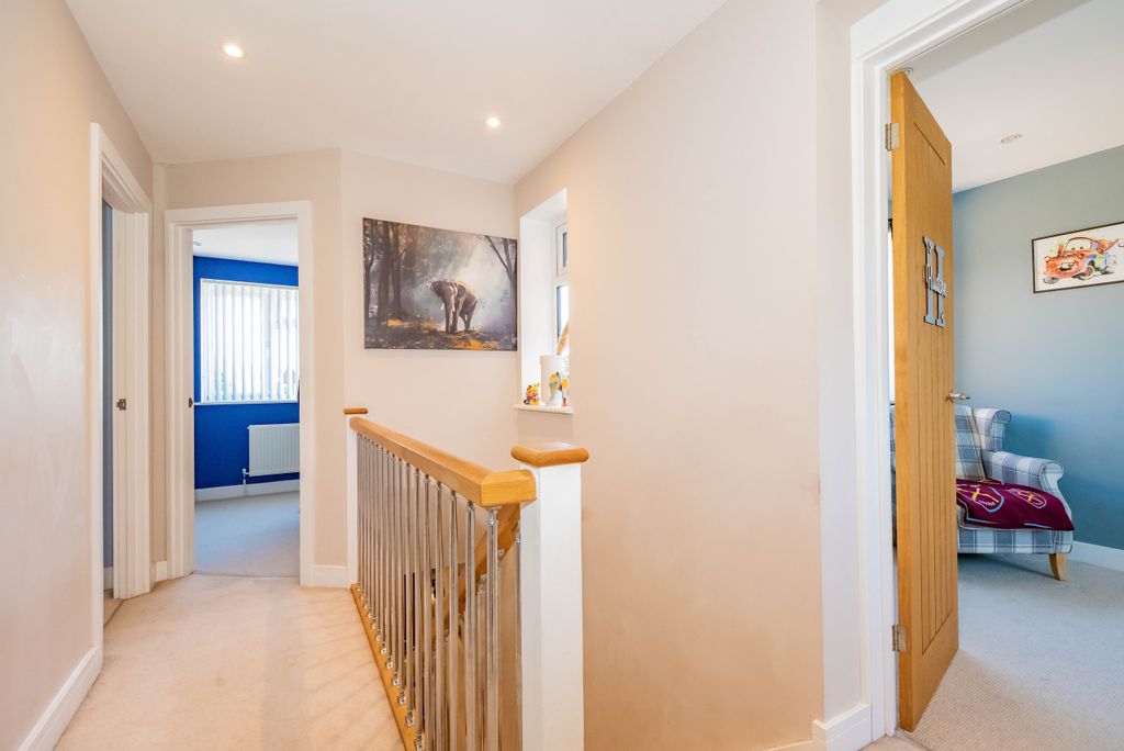 Additional image 15 of 4 bed detached house for saleBramling Avenue, Yateley, Hampshire GU46