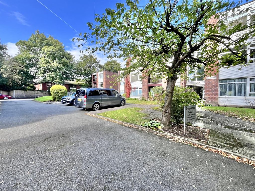2 bed flat for saleDenewood Court, Queens Road, Wilmslow SK9