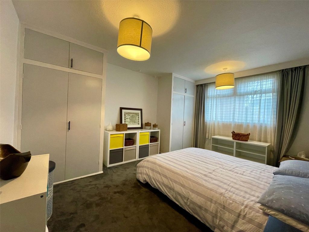 Additional image 7 of 2 bed flat for saleQueens Road, Wilmslow, Cheshire SK9
