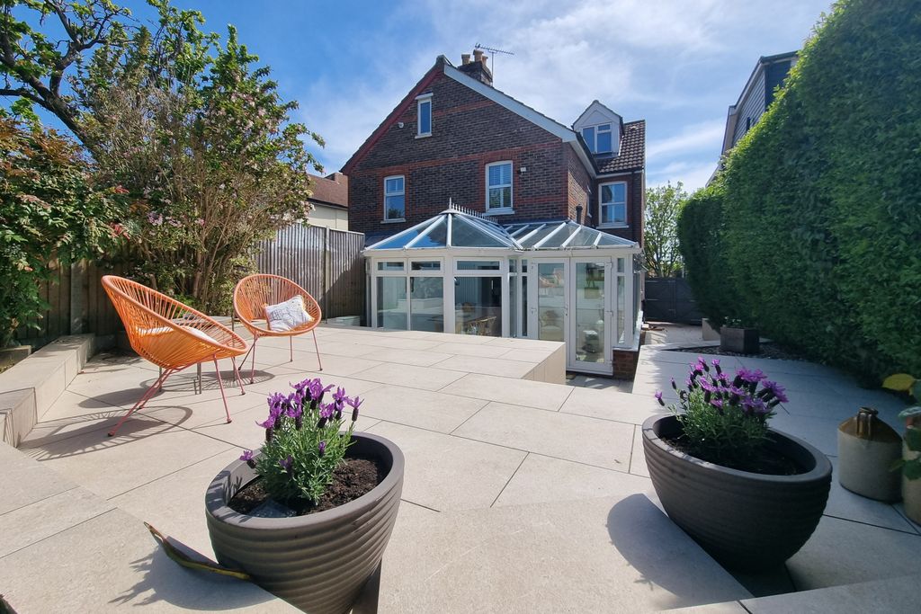 Additional image 28 of 4 bed semi-detached house for saleDrayton, Hampshire PO6