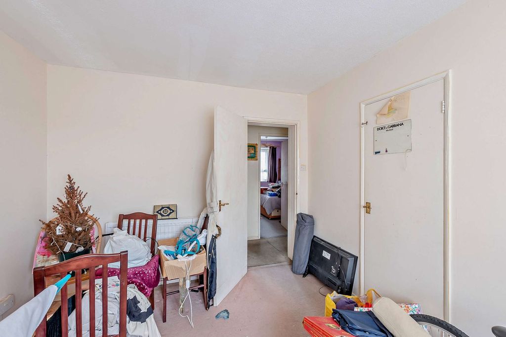 Additional image 5 of 3 bed flat for saleHalstead Road, Portsmouth PO6