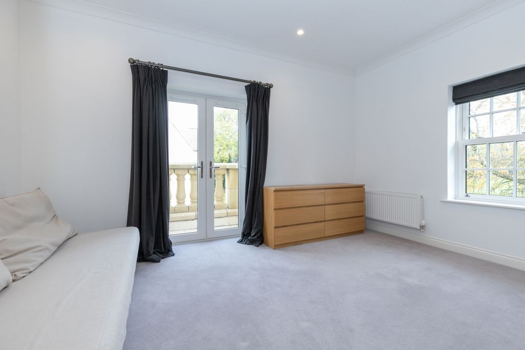 Additional image 5 of 2 bed flat for saleButtercross Lane, Witney OX28