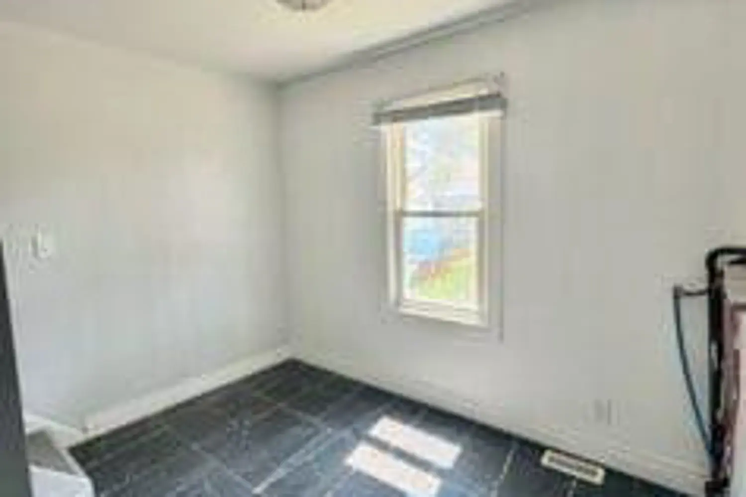 Additional image 11 of 643 Charles Street