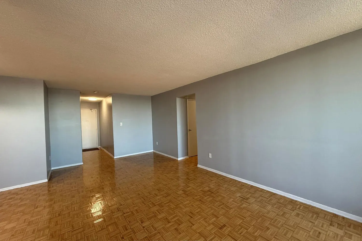 Additional image 3 of 100 Wingarden Court 1701