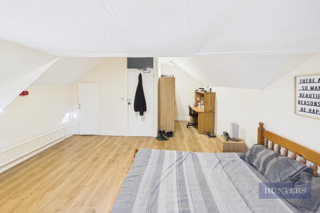 Additional image 11 of 7 bed property for saleHoward Road, Southampton SO15