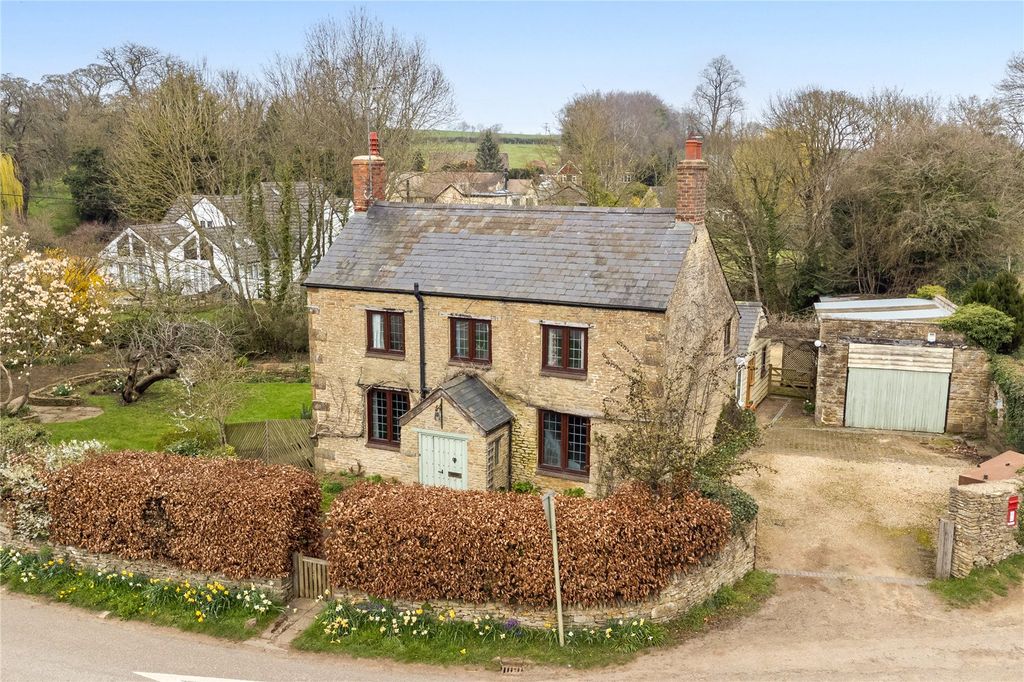 4 bed detached house for saleBanbury, Oxfordshire OX15