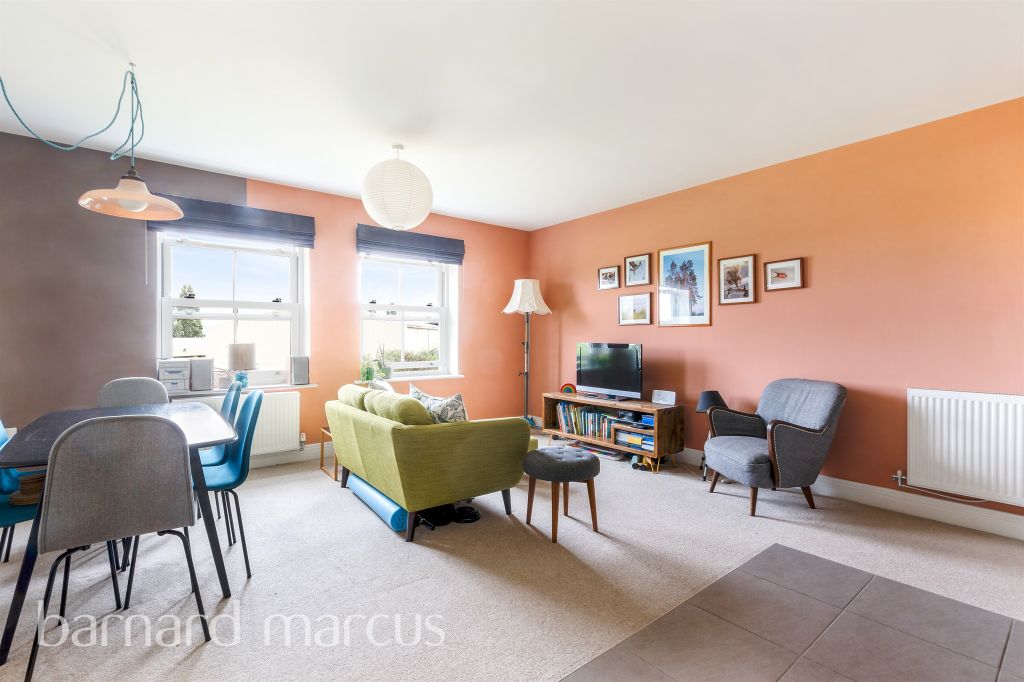 Additional image 2 of 2 bed flat for salePondside Avenue, Worcester Park KT4