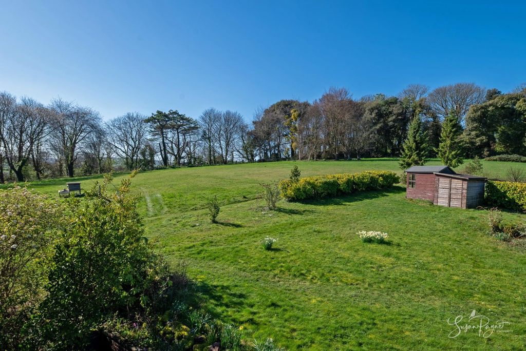Additional image 20 of 4 bed detached house for saleCalbourne Road, Newport PO30