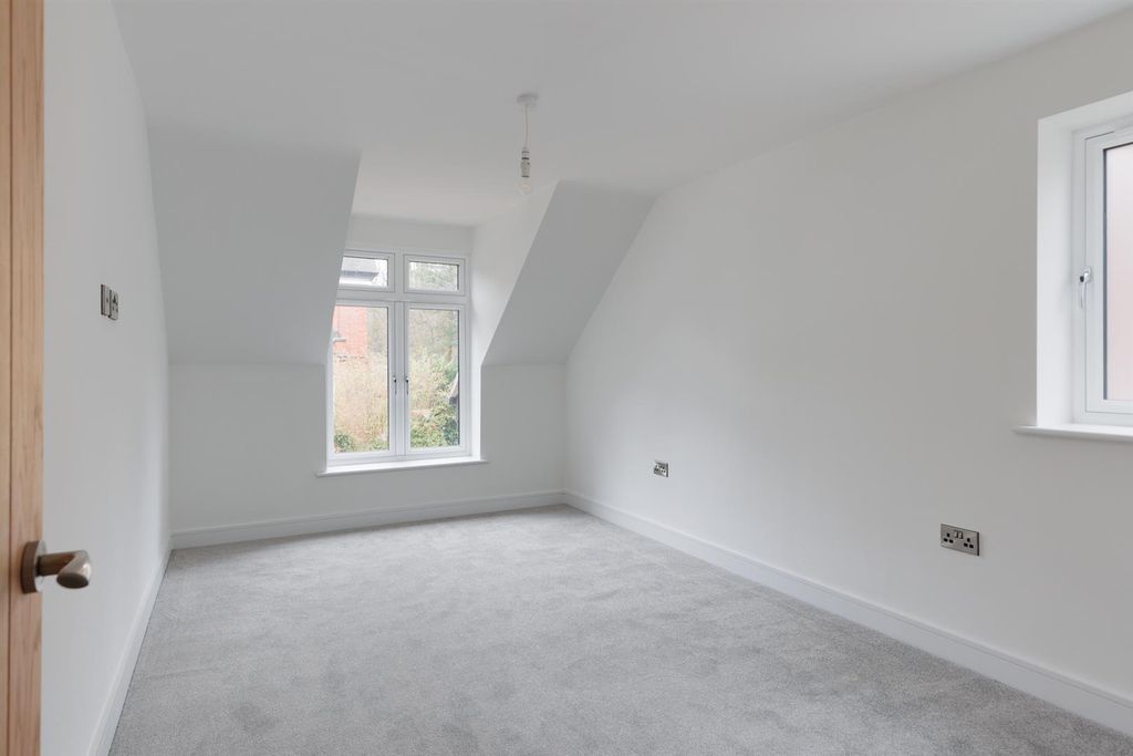 Additional image 21 of 5 bed detached house for saleSidmouth Avenue, Newcastle Under Lyme ST5
