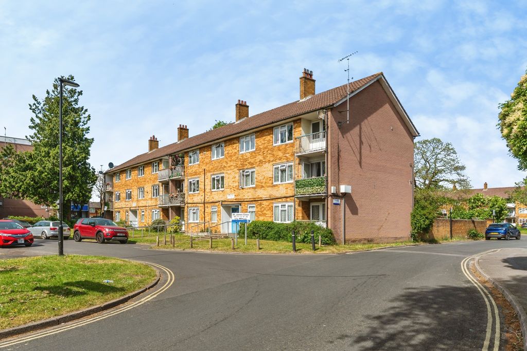 Additional image 20 of 2 bed flat for saleSt. James Close, Southampton SO15