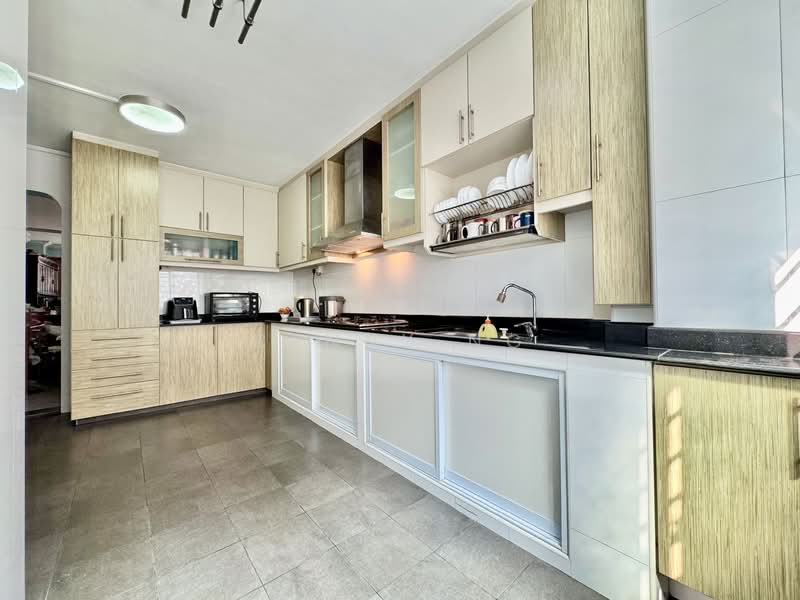 Additional image 13 of 14 Toh Yi Drive