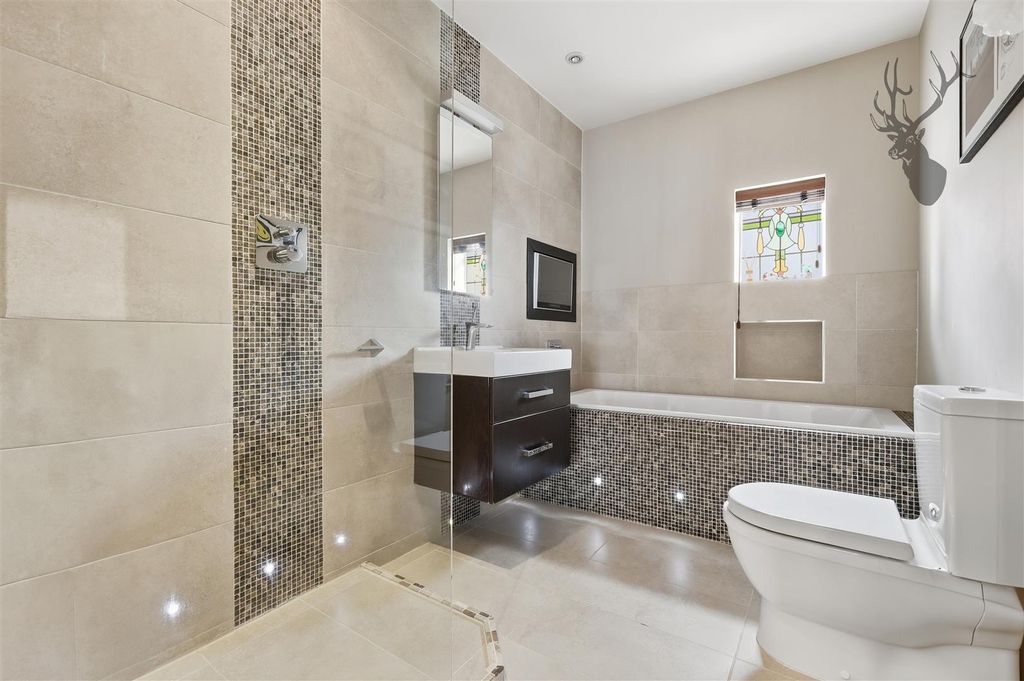 Additional image 31 of 4 bed detached house for saleThe Glade, Woodford Green IG8