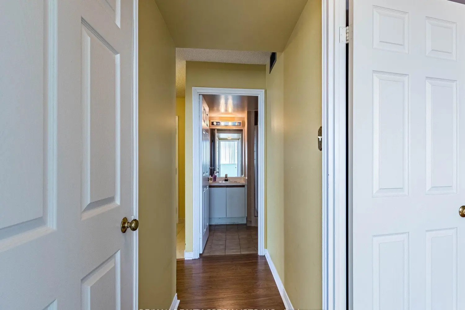 Additional image 9 of 880 Dundas Street 1002