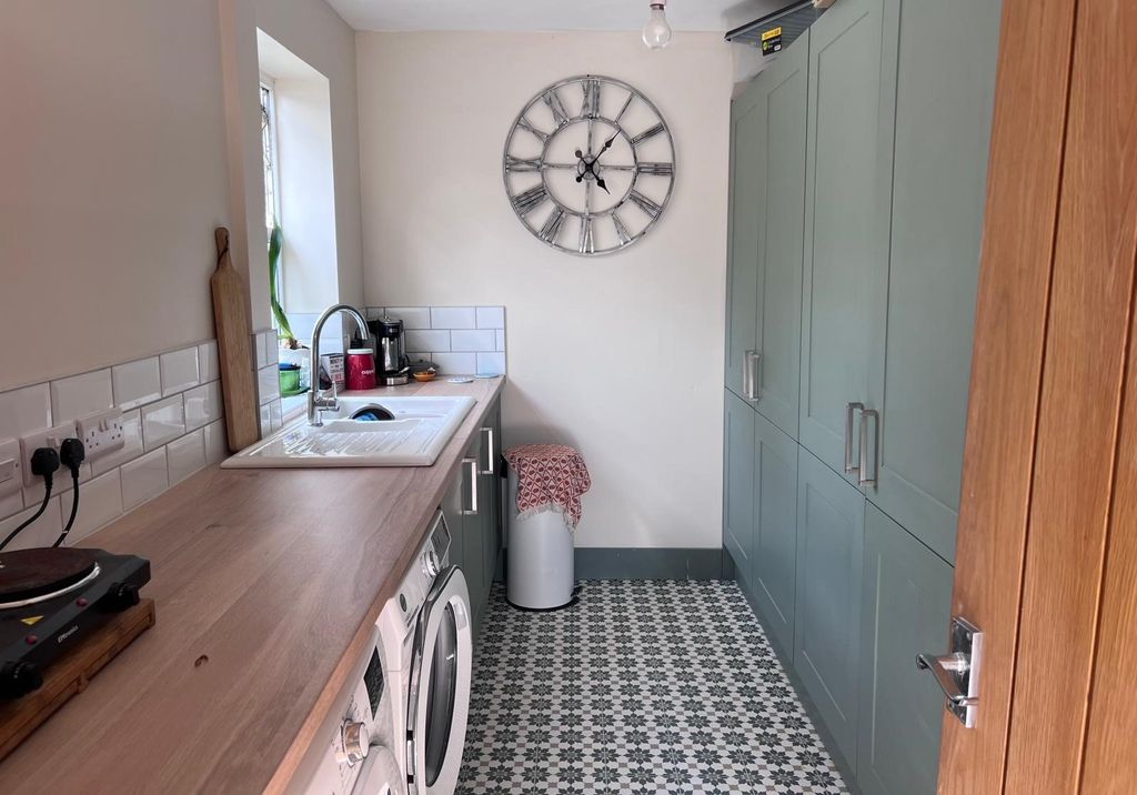 Additional image 3 of 3 bed end terrace house for saleWoolsthorpe Road, Woolsthorpe By Colsterworth, Grantham NG33
