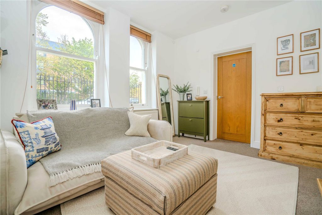 Additional image 5 of 1 bed flat for saleNorth Road, Richmond TW9