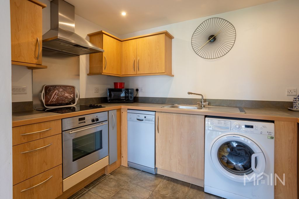 Additional image 6 of 1 bed flat for saleFlat 63 4, Birkby Close, Hamilton, Leicester, Leicestershire LE5