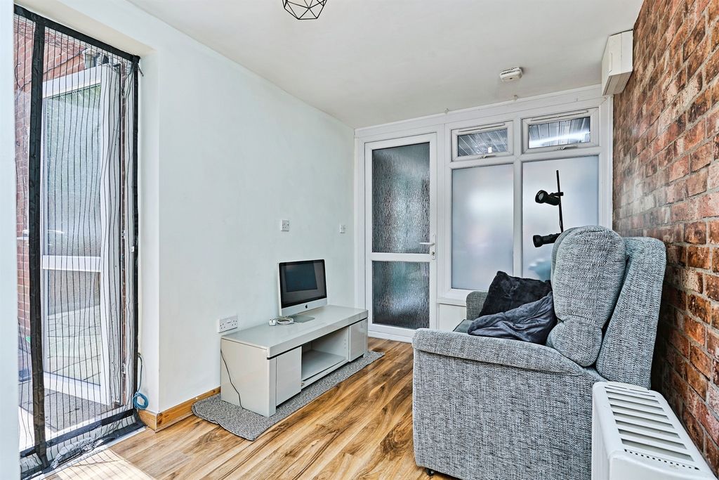 Additional image 19 of 4 bed semi-detached house for saleLinden Lane, Willenhall WV12