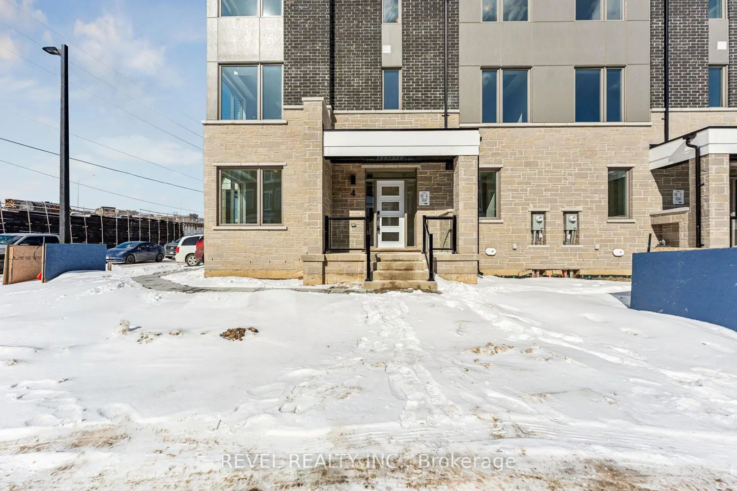 Additional image 3 of 4 Sturgeon Road