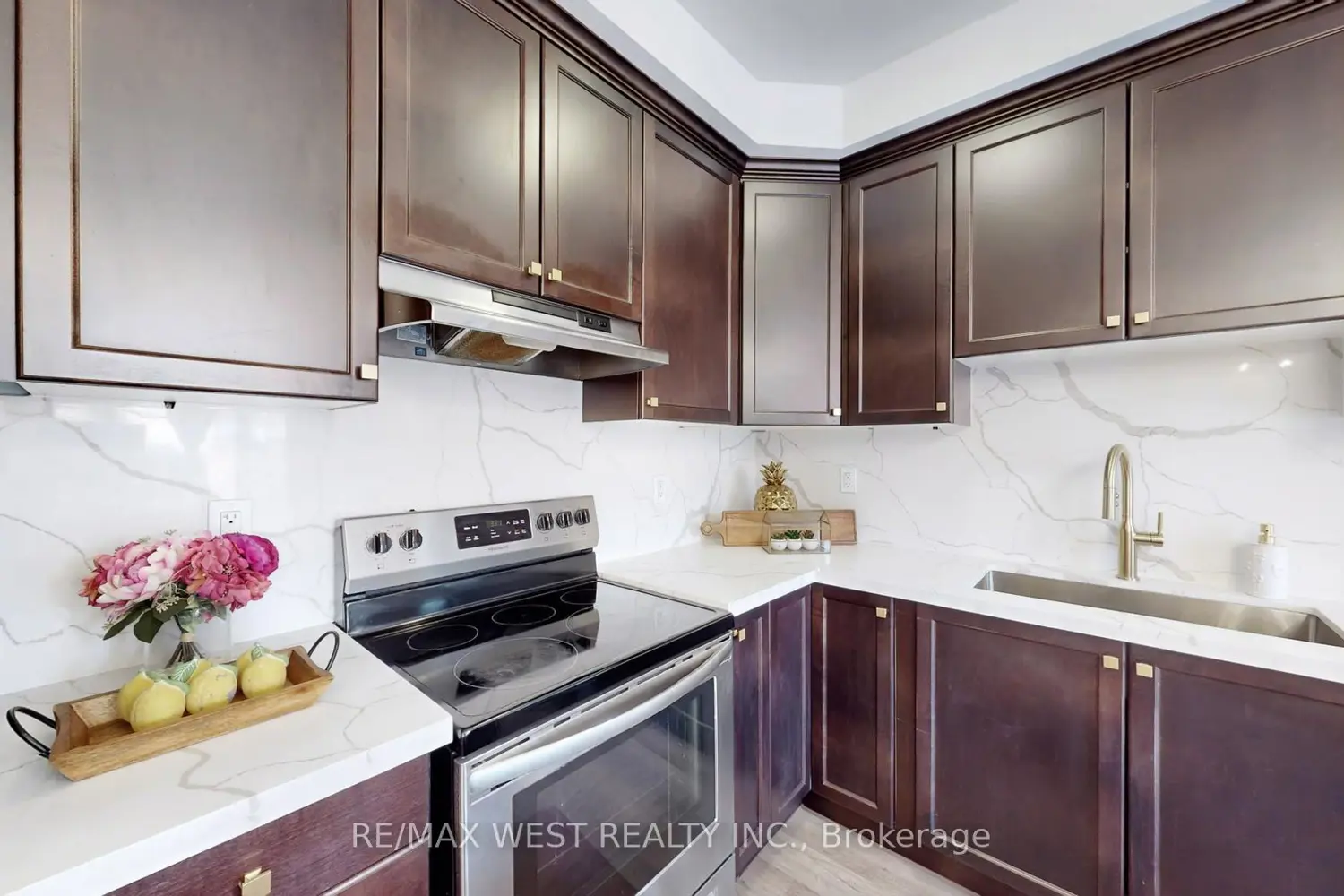 Additional image 4 of 902 Sumac Crescent