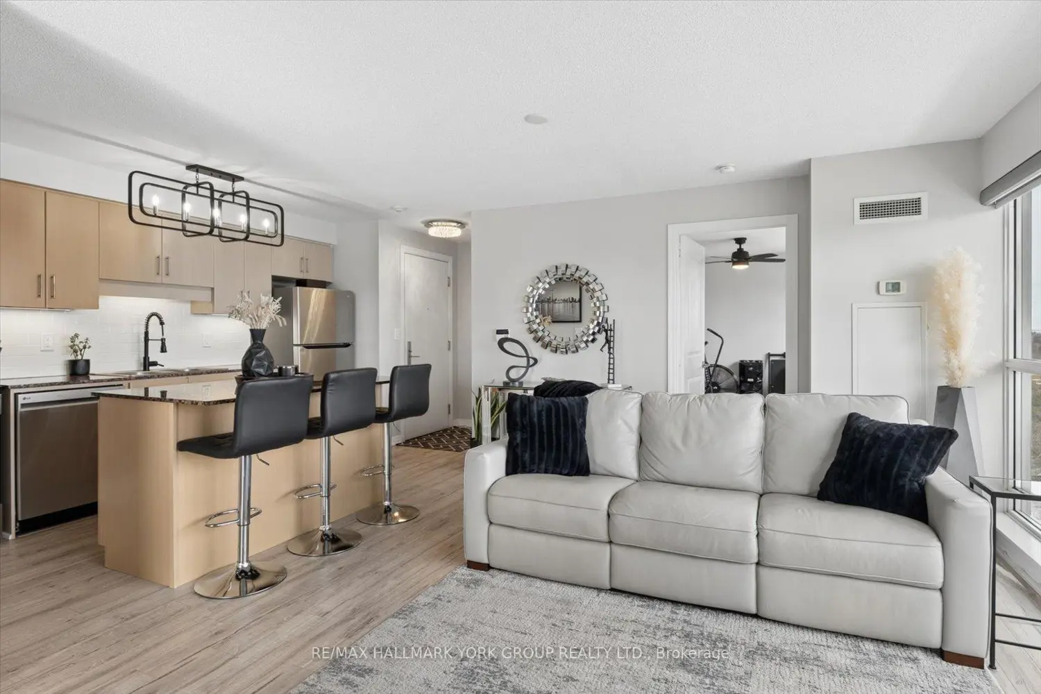 Additional image 7 of 30 Herons Hill Way 906