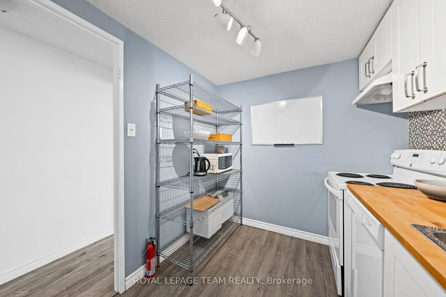 Additional image 5 of 1785 Frobisher Lane 2501