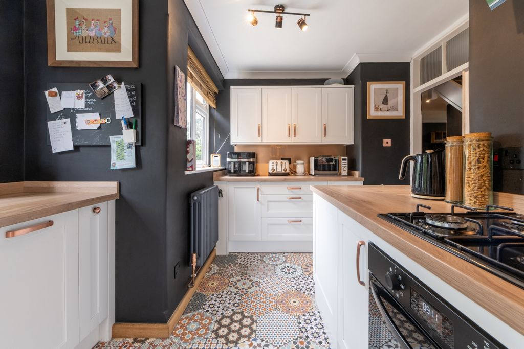Additional image 12 of 3 bed detached house for saleTarratt Road, Yeovil BA20