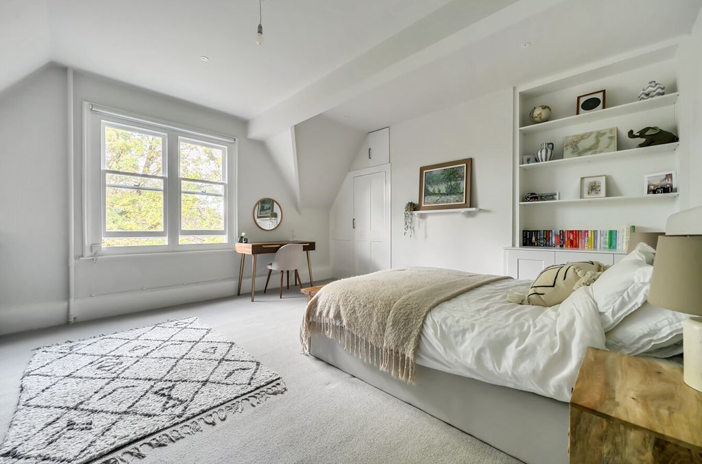 Additional image 14 of 3 bed flat for saleMerton Ford, Pages Croft, Wokingham, Berkshire RG40