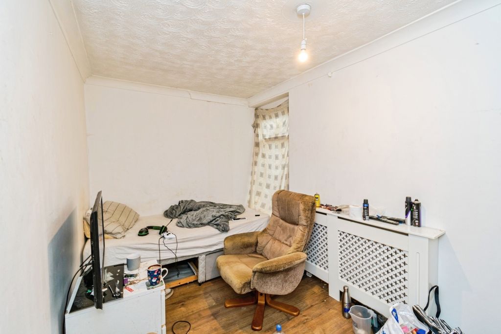 Additional image 12 of 3 bed maisonette for saleWaverley Road, Southampton, Hampshire SO15