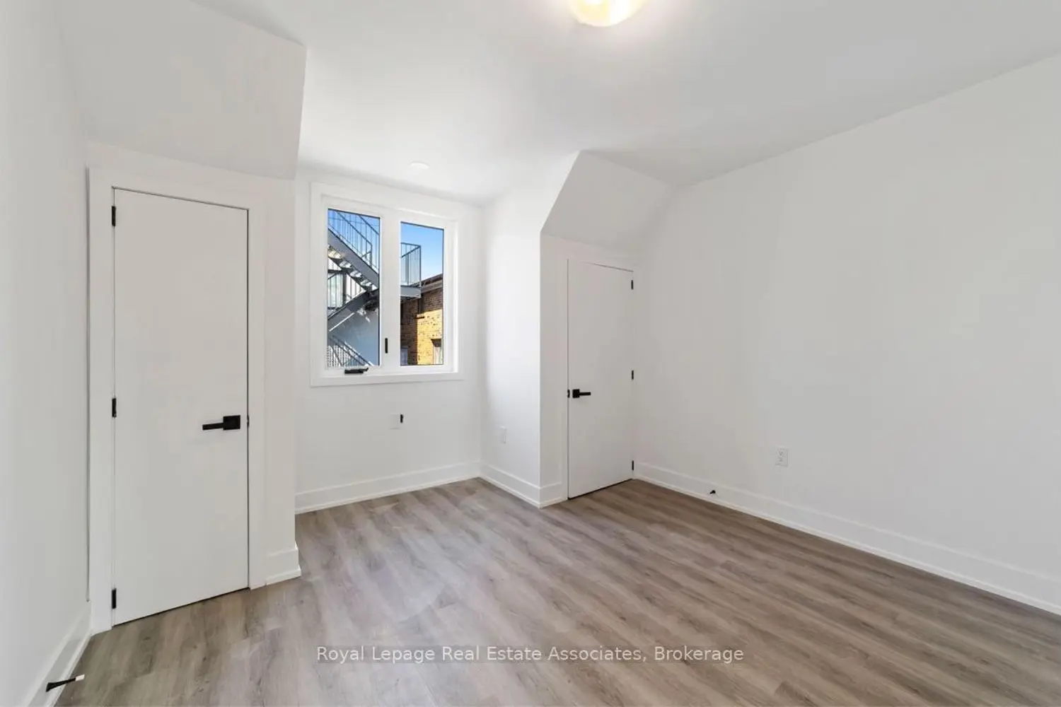 Additional image 14 of 531 Delaware Avenue