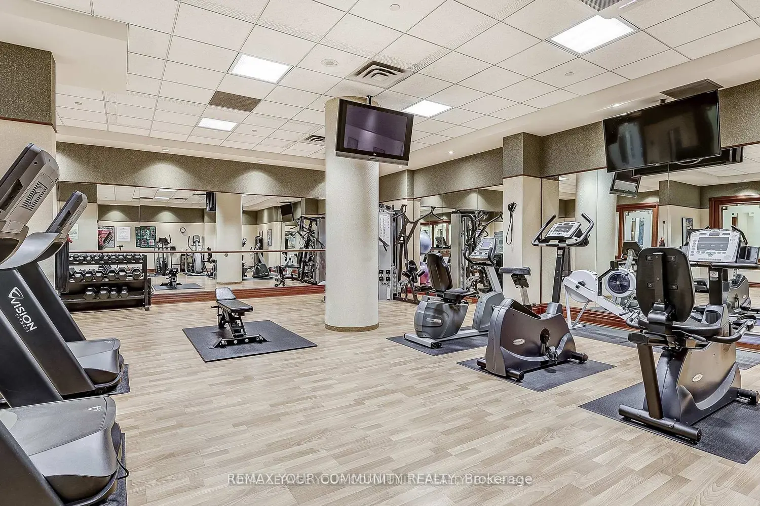 Additional image 20 of 7071 Bayview Avenue 304