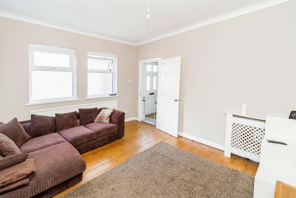 Additional image 13 of 3 bed semi-detached house for saleSwift Road, Southampton SO19