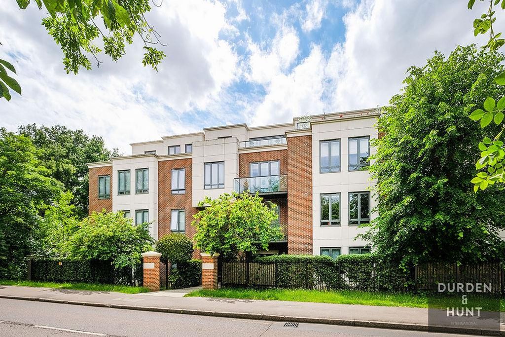 Additional image 2 of 2 bed flat for saleWhitehall Road, Woodford Green IG8