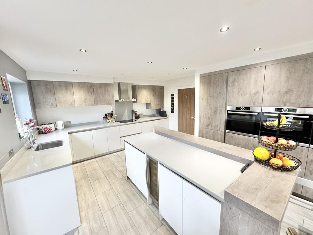 Additional image 5 of 5 bed detached house for saleCranmer Close, Blaby, Leicester LE8